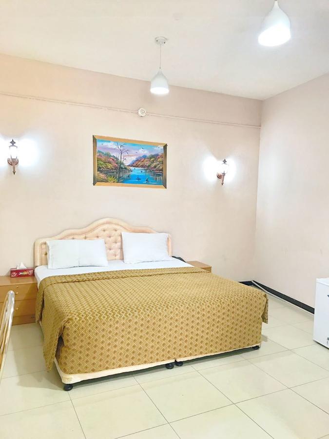 Al Hadow Hotel Muscat Exterior photo